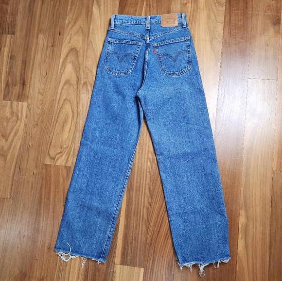 Levi's Ribcage Straight Jeans 25 - Picture 4 of 11